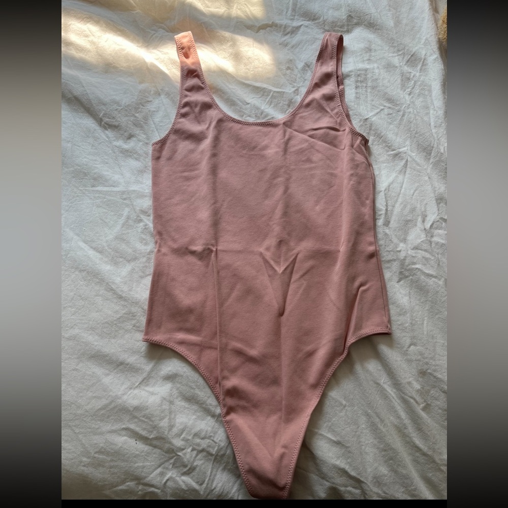 Wilfred body suit
